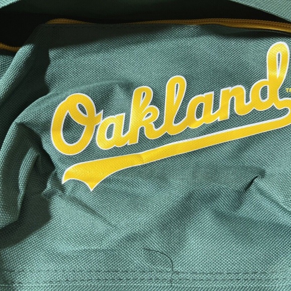 Oakland Athletics A’s MLB Backpack Promotional Stripes Bag Green Yellow White - Picture 12 of 13